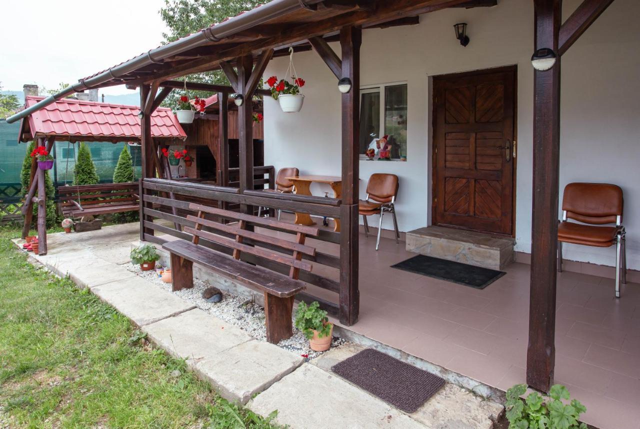 Casa De Vacanta Armi Molidu Экстерьер фото